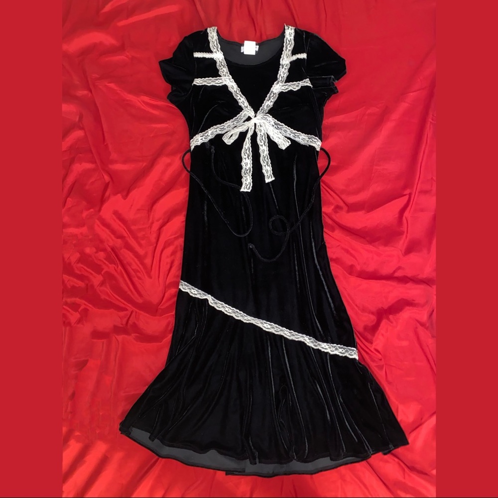 Vintage 90s velvet lace goth midi dress